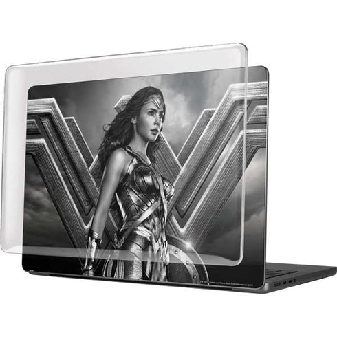 The Justice League (2017) Wonder Woman Poster MacBook Pro 14in (2021-24) Case plus Skin